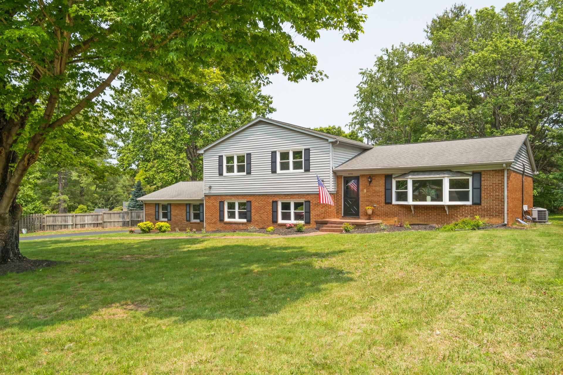 2822 PLANTATION LN, WAYNESBORO, Virginia 22980, 5 Bedrooms Bedrooms, ,3 BathroomsBathrooms,Residential,2822 PLANTATION LN,665423 MLS # 665423