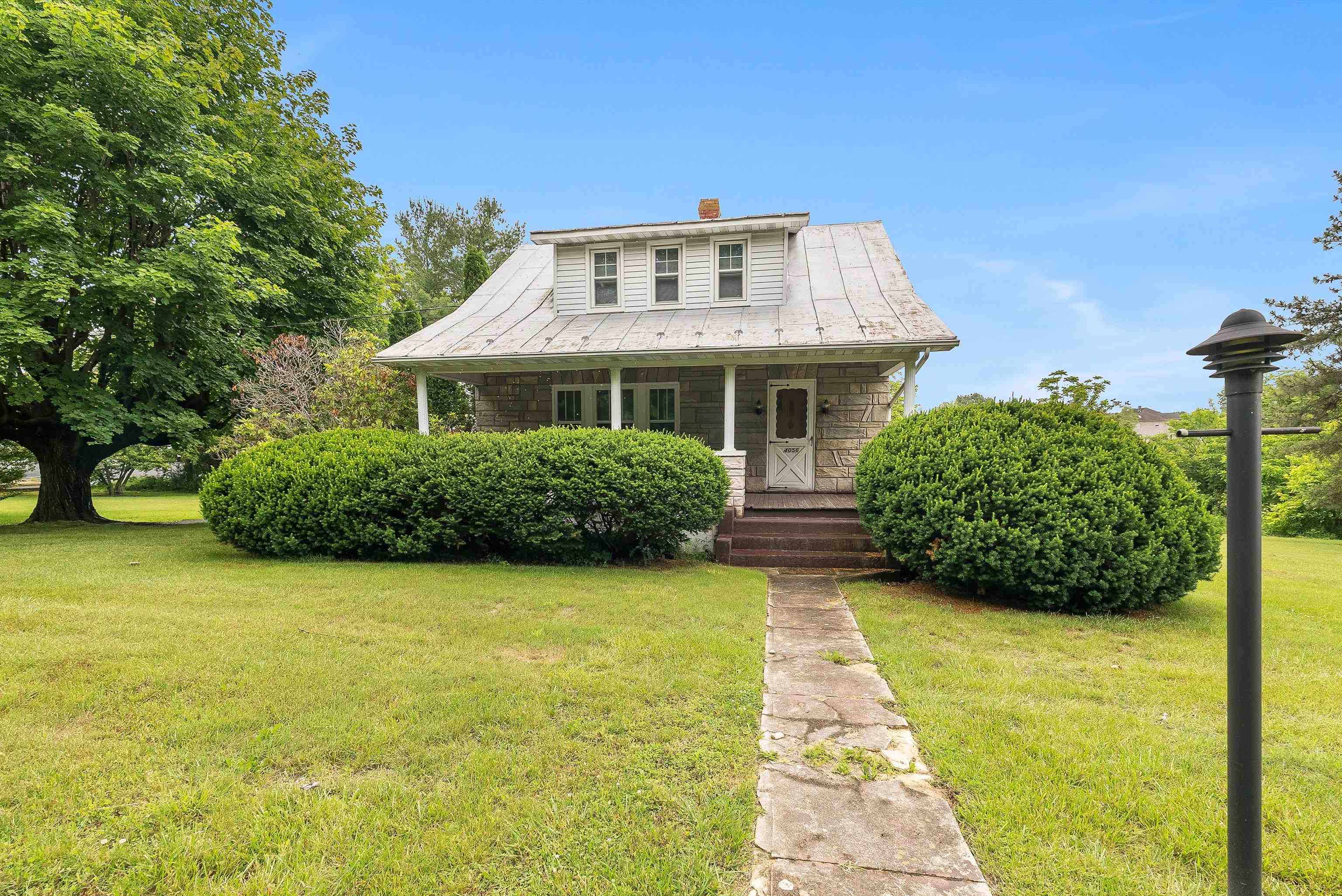 4056 EAST POINT RD, ELKTON, Virginia 22827, 4 Bedrooms Bedrooms, ,1 BathroomBathrooms,Residential,4056 EAST POINT RD,665426 MLS # 665426