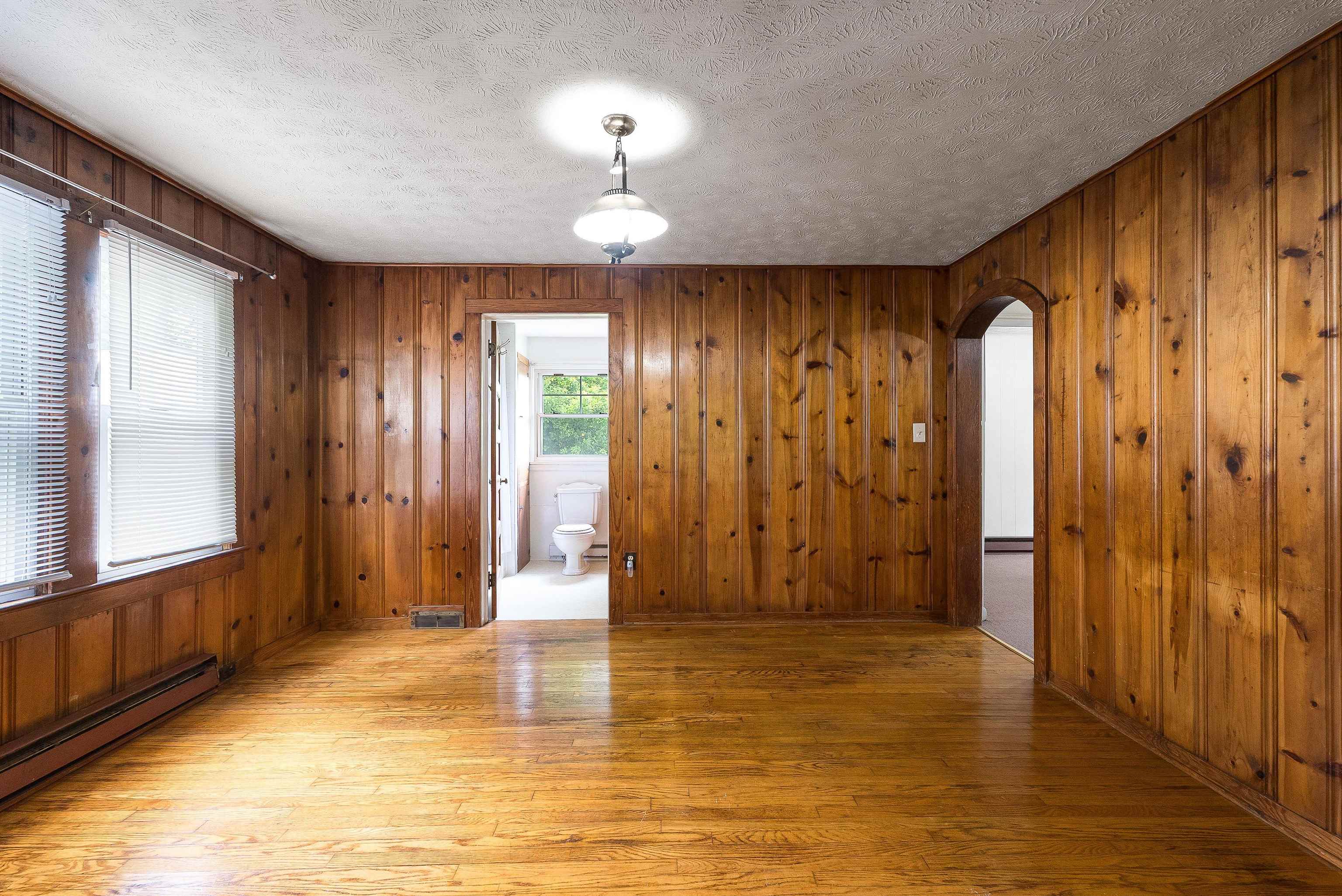 4056 EAST POINT RD, ELKTON, Virginia 22827, 4 Bedrooms Bedrooms, ,1 BathroomBathrooms,Residential,4056 EAST POINT RD,665426 MLS # 665426
