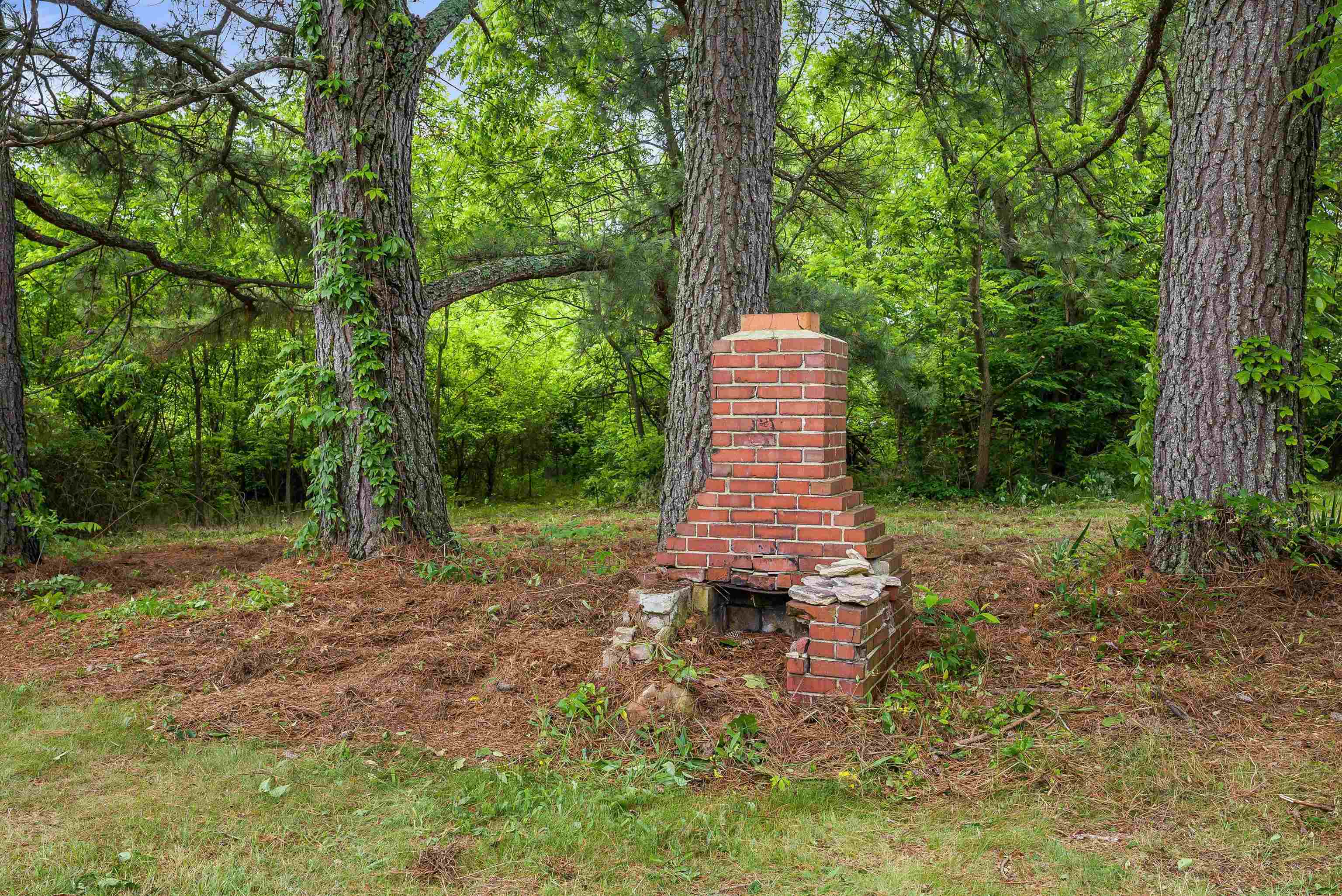 4056 EAST POINT RD, ELKTON, Virginia 22827, 4 Bedrooms Bedrooms, ,1 BathroomBathrooms,Residential,4056 EAST POINT RD,665426 MLS # 665426