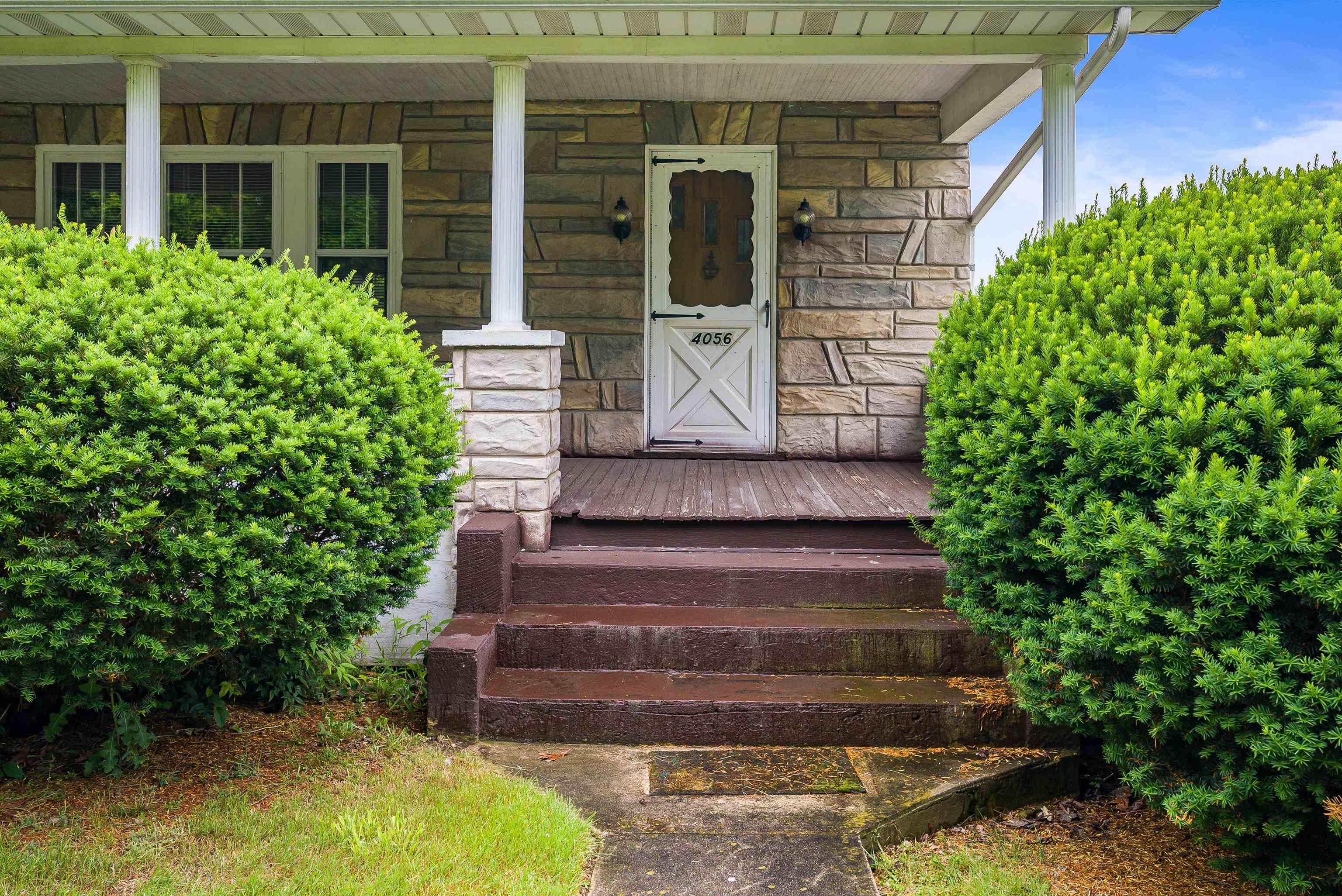 4056 EAST POINT RD, ELKTON, Virginia 22827, 4 Bedrooms Bedrooms, ,1 BathroomBathrooms,Residential,4056 EAST POINT RD,665426 MLS # 665426