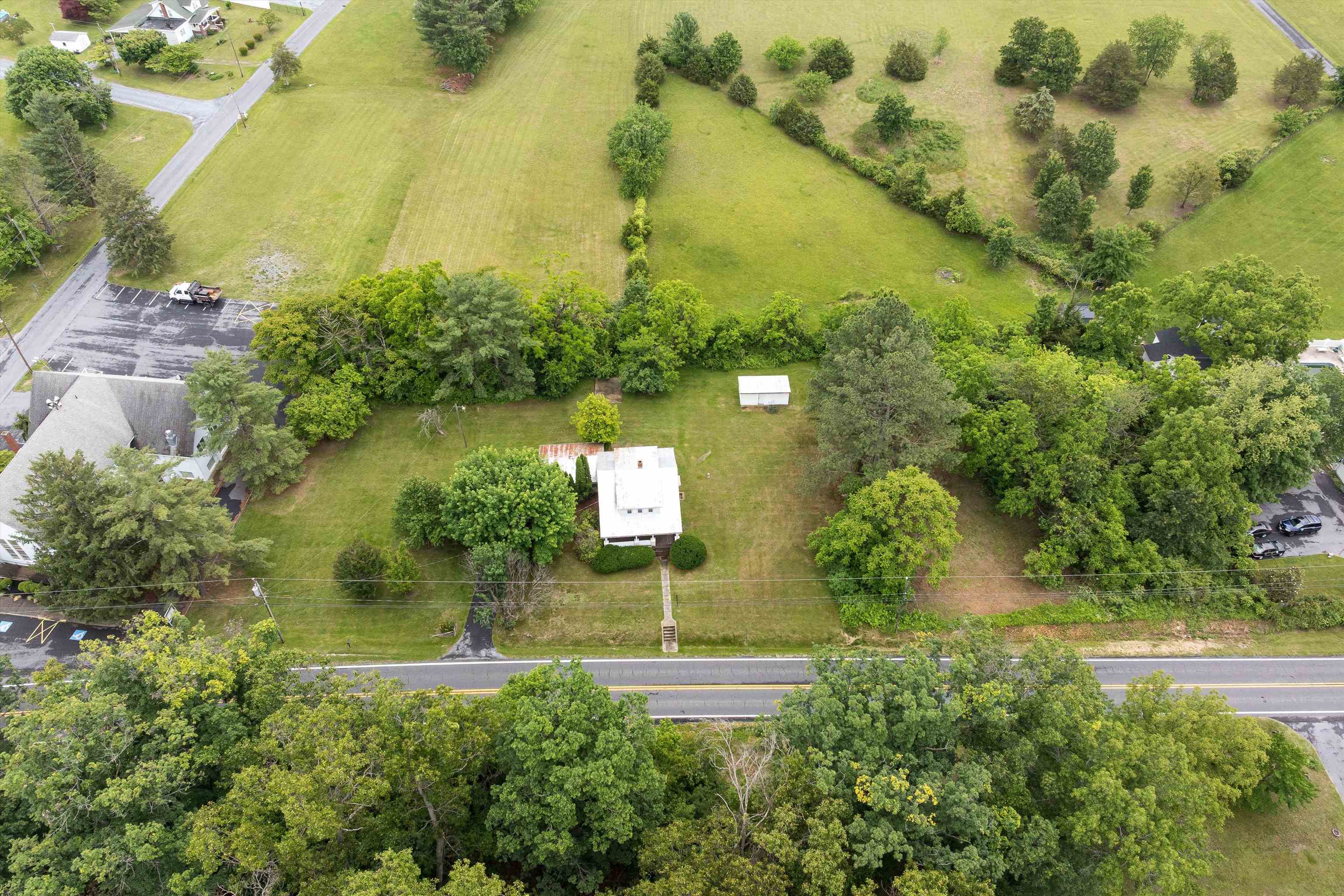 4056 EAST POINT RD, ELKTON, Virginia 22827, 4 Bedrooms Bedrooms, ,1 BathroomBathrooms,Residential,4056 EAST POINT RD,665426 MLS # 665426