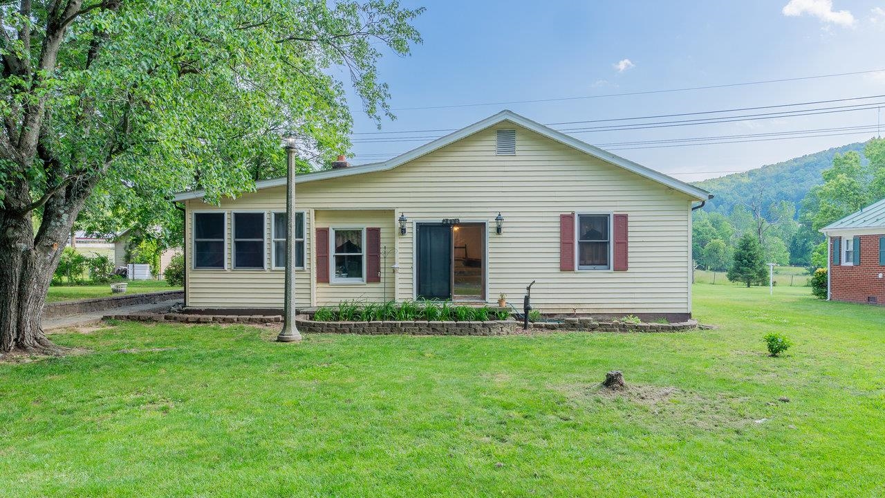 2468 DRY RUN RD, LURAY, Virginia 22835, 3 Bedrooms Bedrooms, ,2 BathroomsBathrooms,Residential,2468 DRY RUN RD,665429 MLS # 665429