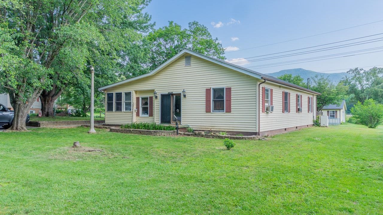 2468 DRY RUN RD, LURAY, Virginia 22835, 3 Bedrooms Bedrooms, ,2 BathroomsBathrooms,Residential,2468 DRY RUN RD,665429 MLS # 665429