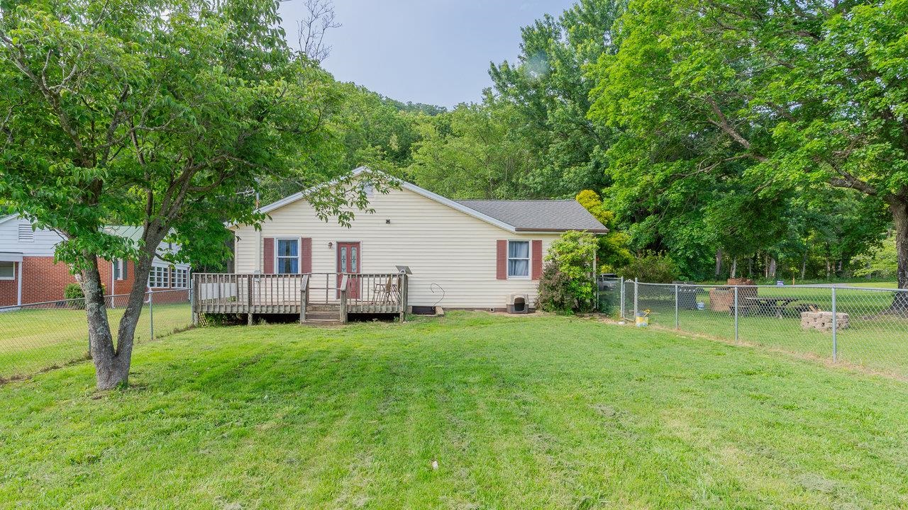 2468 DRY RUN RD, LURAY, Virginia 22835, 3 Bedrooms Bedrooms, ,2 BathroomsBathrooms,Residential,2468 DRY RUN RD,665429 MLS # 665429