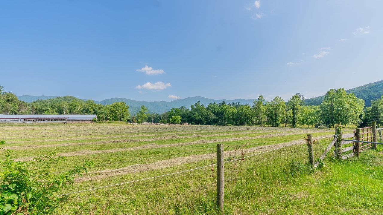2468 DRY RUN RD, LURAY, Virginia 22835, 3 Bedrooms Bedrooms, ,2 BathroomsBathrooms,Residential,2468 DRY RUN RD,665429 MLS # 665429