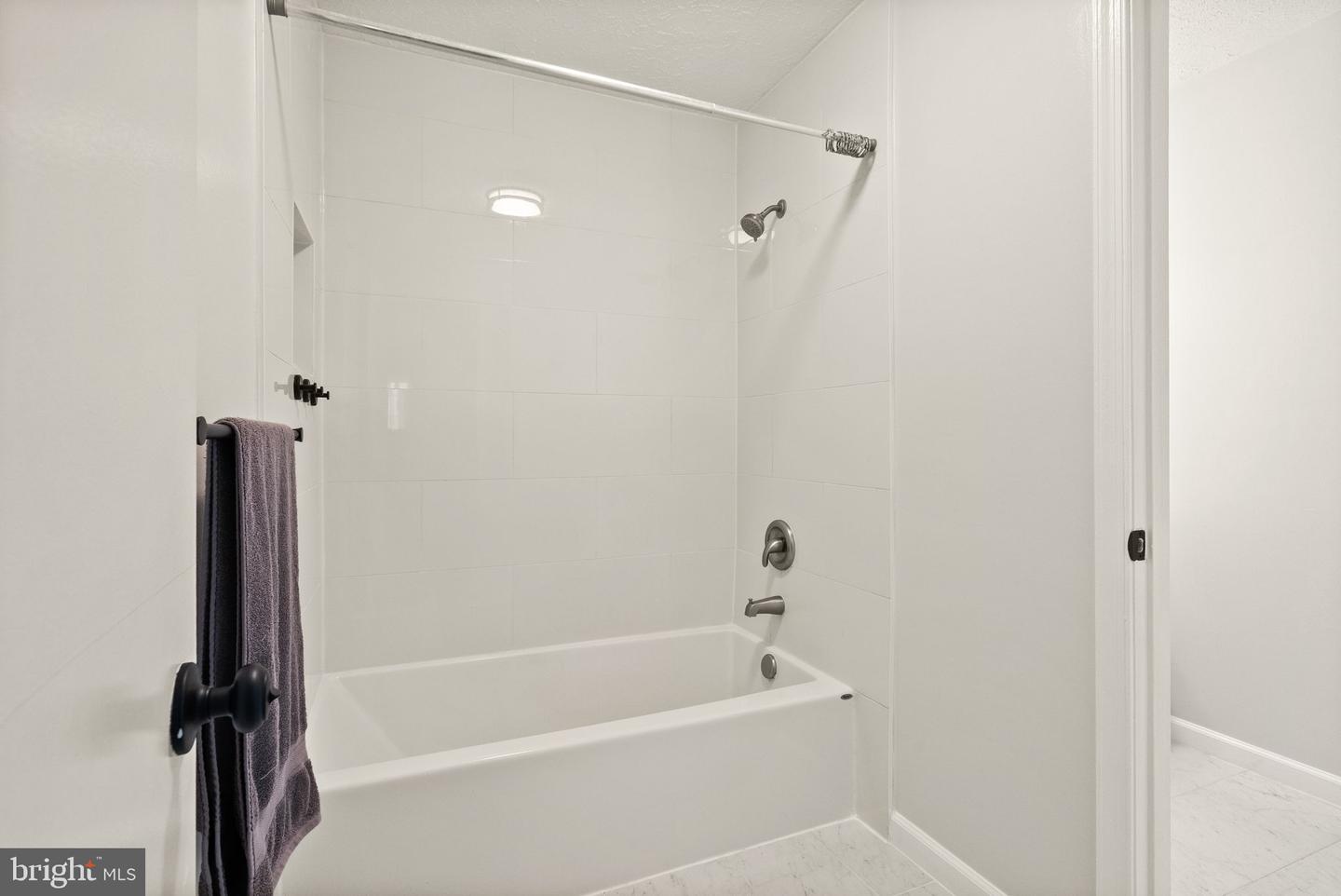 12126 CARDAMOM DR #12126, WOODBRIDGE, Virginia 22192, 2 Bedrooms Bedrooms, ,1 BathroomBathrooms,Residential,For sale,12126 CARDAMOM DR #12126,VAPW2092432 MLS # VAPW2092432
