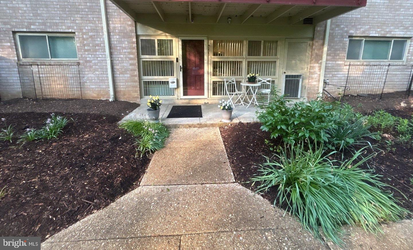 4225-A AMERICANA DR #4225A, ANNANDALE, Virginia 22003, 2 Bedrooms Bedrooms, ,1 BathroomBathrooms,Residential,For sale,4225-A AMERICANA DR #4225A,VAFX2236266 MLS # VAFX2236266