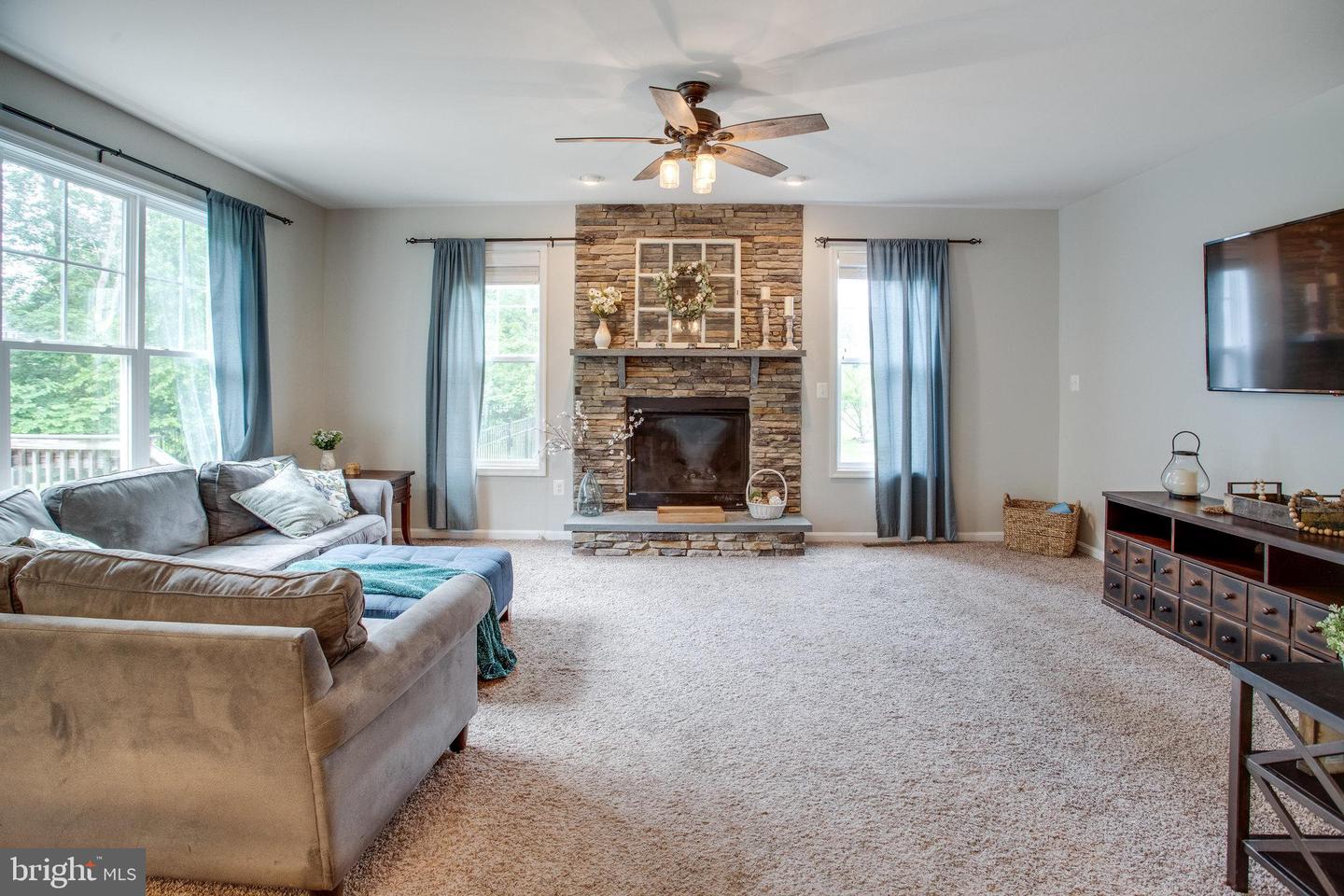 25 WAVERLY WAY, STAFFORD, Virginia 22556, 4 Bedrooms Bedrooms, ,4 BathroomsBathrooms,Residential,For sale,25 WAVERLY WAY,VAST2038164 MLS # VAST2038164