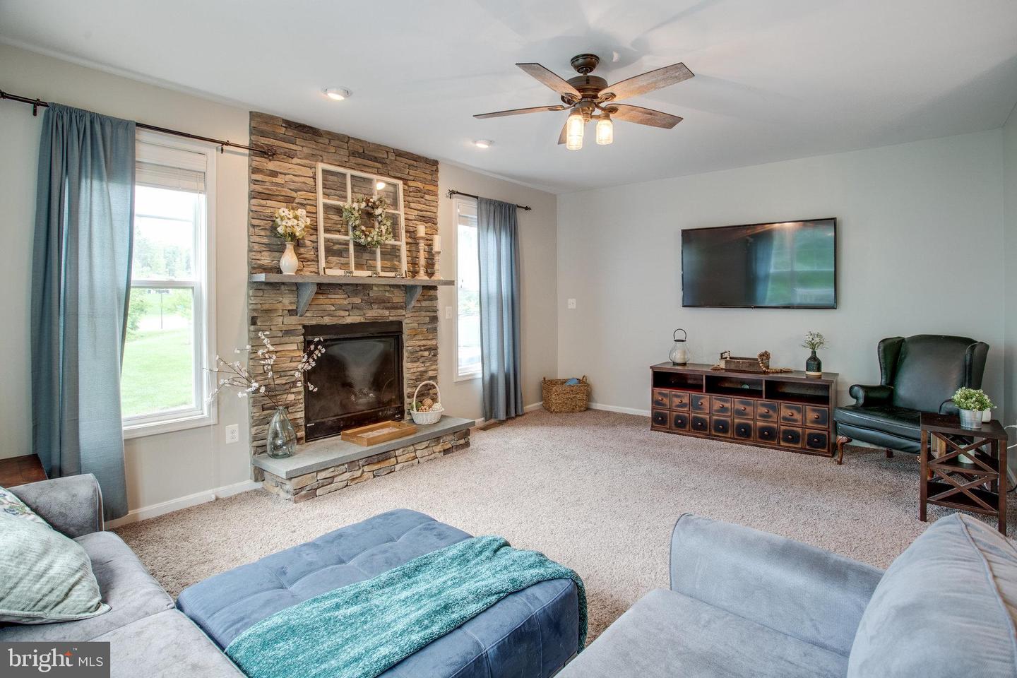 25 WAVERLY WAY, STAFFORD, Virginia 22556, 4 Bedrooms Bedrooms, ,4 BathroomsBathrooms,Residential,For sale,25 WAVERLY WAY,VAST2038164 MLS # VAST2038164