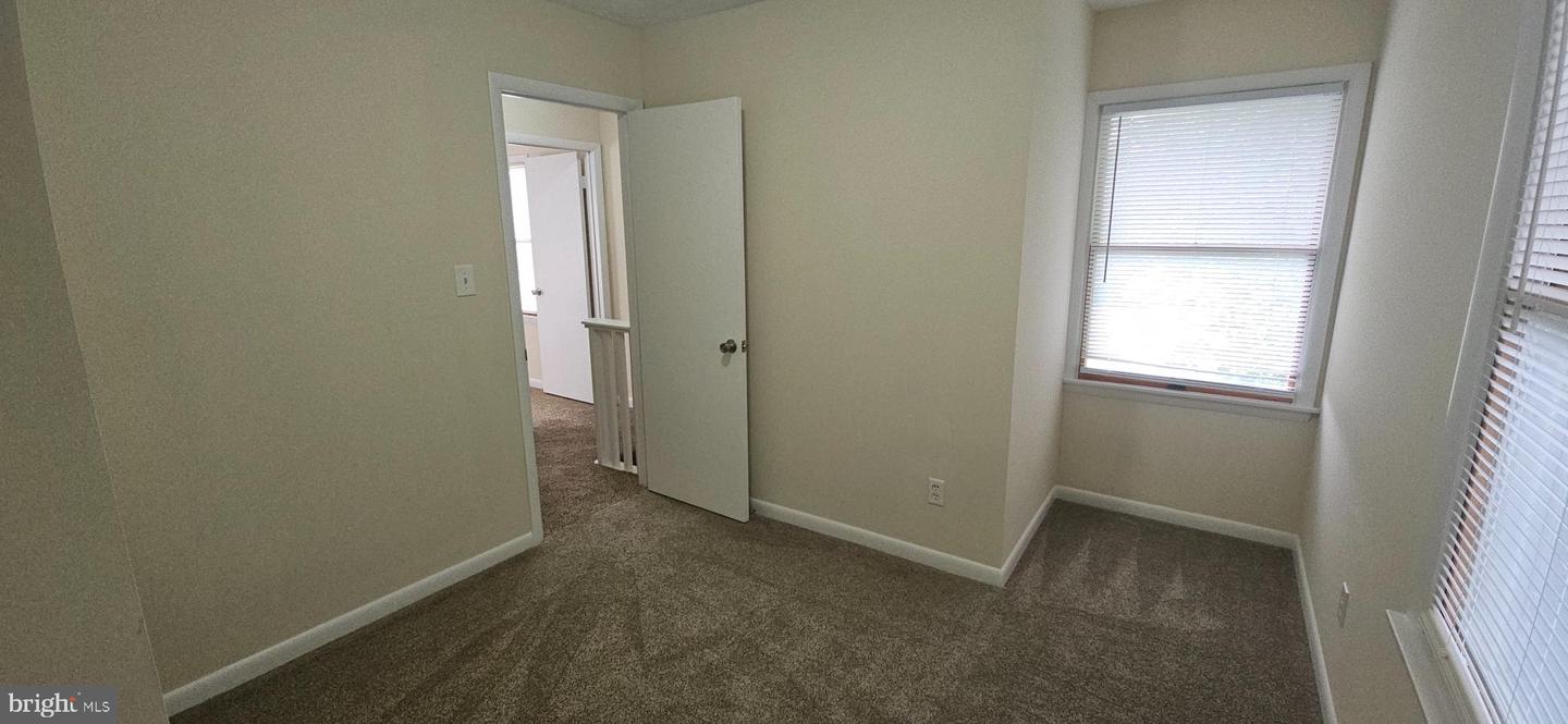 811 BERRYVILLE AVE, WINCHESTER, Virginia 22601, 6 Bedrooms Bedrooms, ,3 BathroomsBathrooms,Residential,For sale,811 BERRYVILLE AVE,VAWI2007588 MLS # VAWI2007588