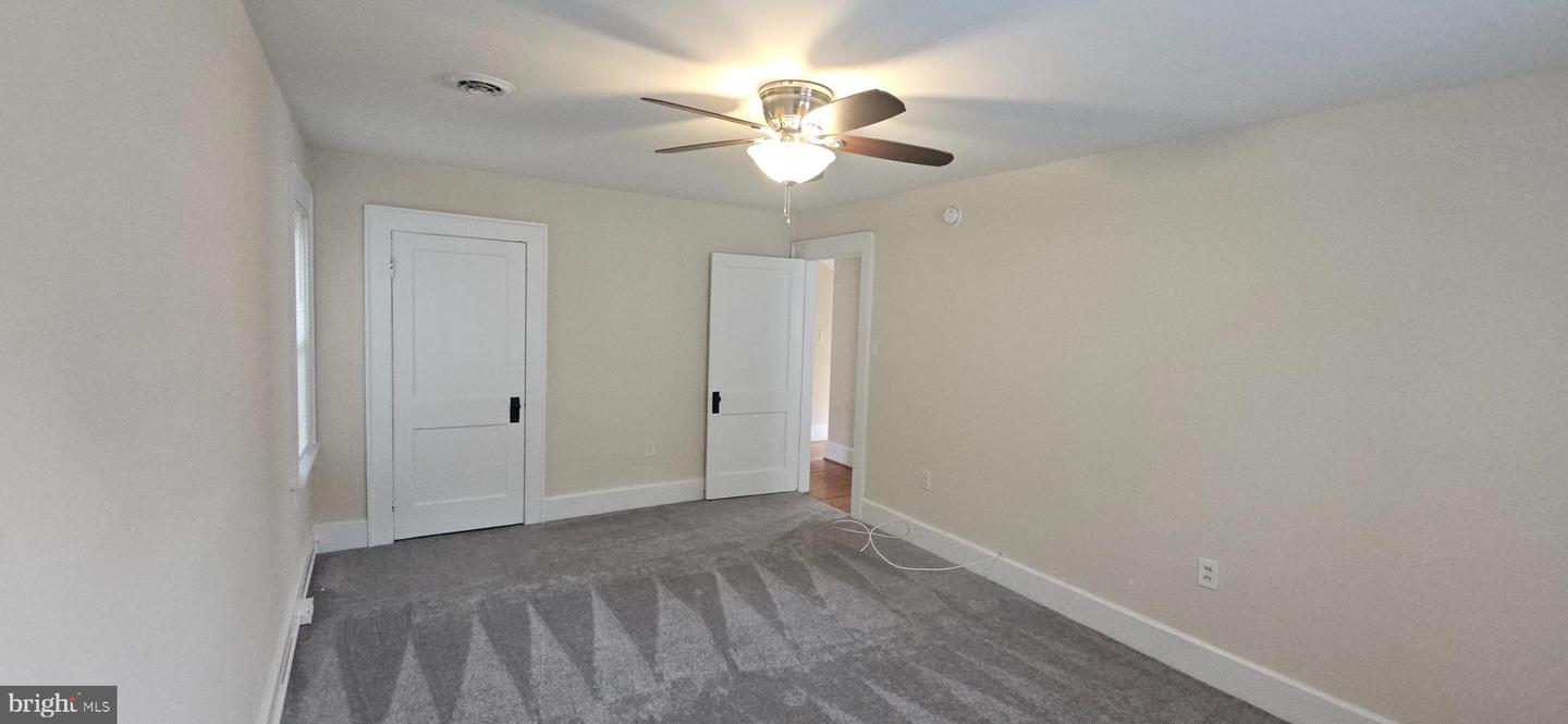811 BERRYVILLE AVE, WINCHESTER, Virginia 22601, 6 Bedrooms Bedrooms, ,3 BathroomsBathrooms,Residential,For sale,811 BERRYVILLE AVE,VAWI2007588 MLS # VAWI2007588