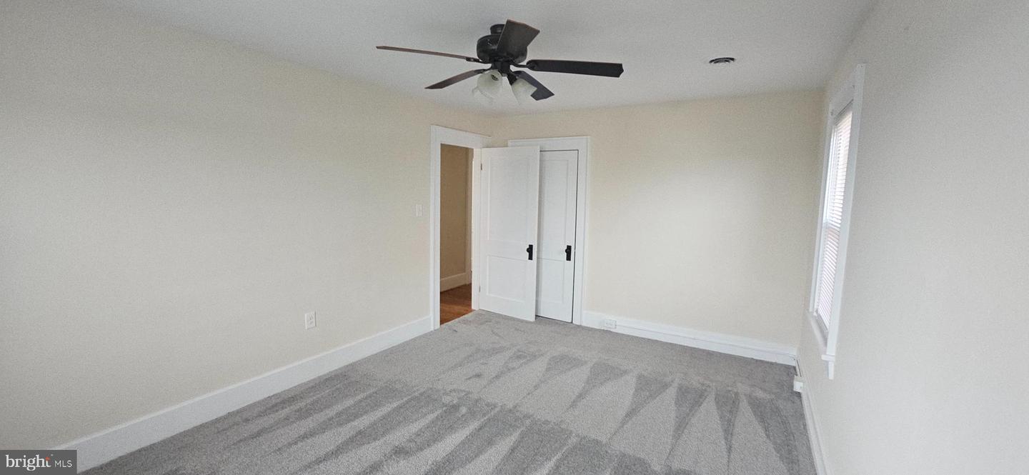 811 BERRYVILLE AVE, WINCHESTER, Virginia 22601, 6 Bedrooms Bedrooms, ,3 BathroomsBathrooms,Residential,For sale,811 BERRYVILLE AVE,VAWI2007588 MLS # VAWI2007588