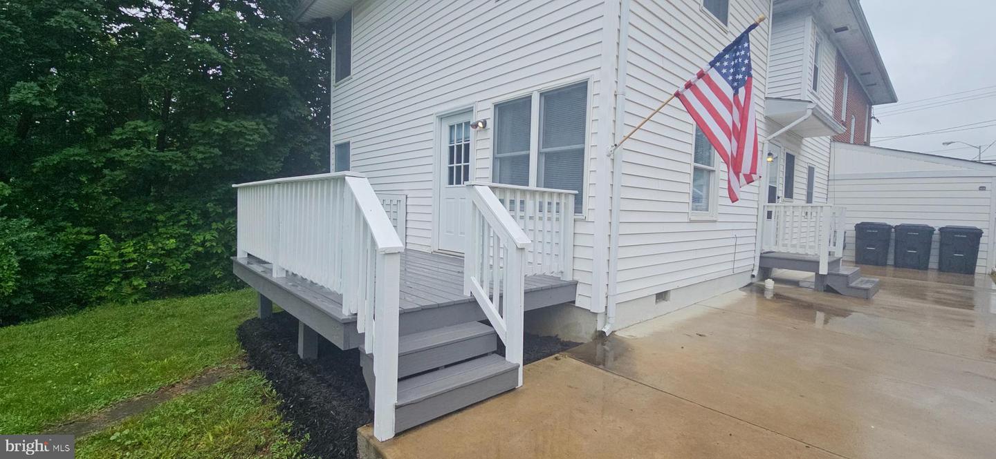 811 BERRYVILLE AVE, WINCHESTER, Virginia 22601, 6 Bedrooms Bedrooms, ,3 BathroomsBathrooms,Residential,For sale,811 BERRYVILLE AVE,VAWI2007588 MLS # VAWI2007588