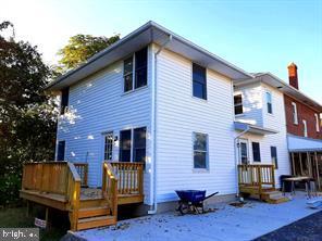 811 BERRYVILLE AVE, WINCHESTER, Virginia 22601, 6 Bedrooms Bedrooms, ,3 BathroomsBathrooms,Residential,For sale,811 BERRYVILLE AVE,VAWI2007588 MLS # VAWI2007588