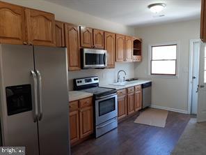 811 BERRYVILLE AVE, WINCHESTER, Virginia 22601, 6 Bedrooms Bedrooms, ,3 BathroomsBathrooms,Residential,For sale,811 BERRYVILLE AVE,VAWI2007588 MLS # VAWI2007588