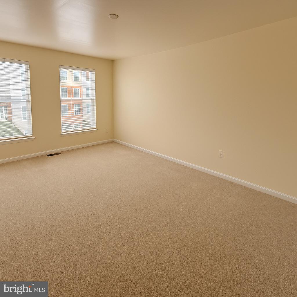 43370 TOWN GATE SQ, CHANTILLY, Virginia 20152, 3 Bedrooms Bedrooms, ,2 BathroomsBathrooms,Residential,For sale,43370 TOWN GATE SQ,VALO2094896 MLS # VALO2094896