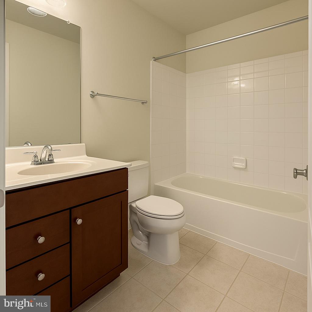 43370 TOWN GATE SQ, CHANTILLY, Virginia 20152, 3 Bedrooms Bedrooms, ,2 BathroomsBathrooms,Residential,For sale,43370 TOWN GATE SQ,VALO2094896 MLS # VALO2094896