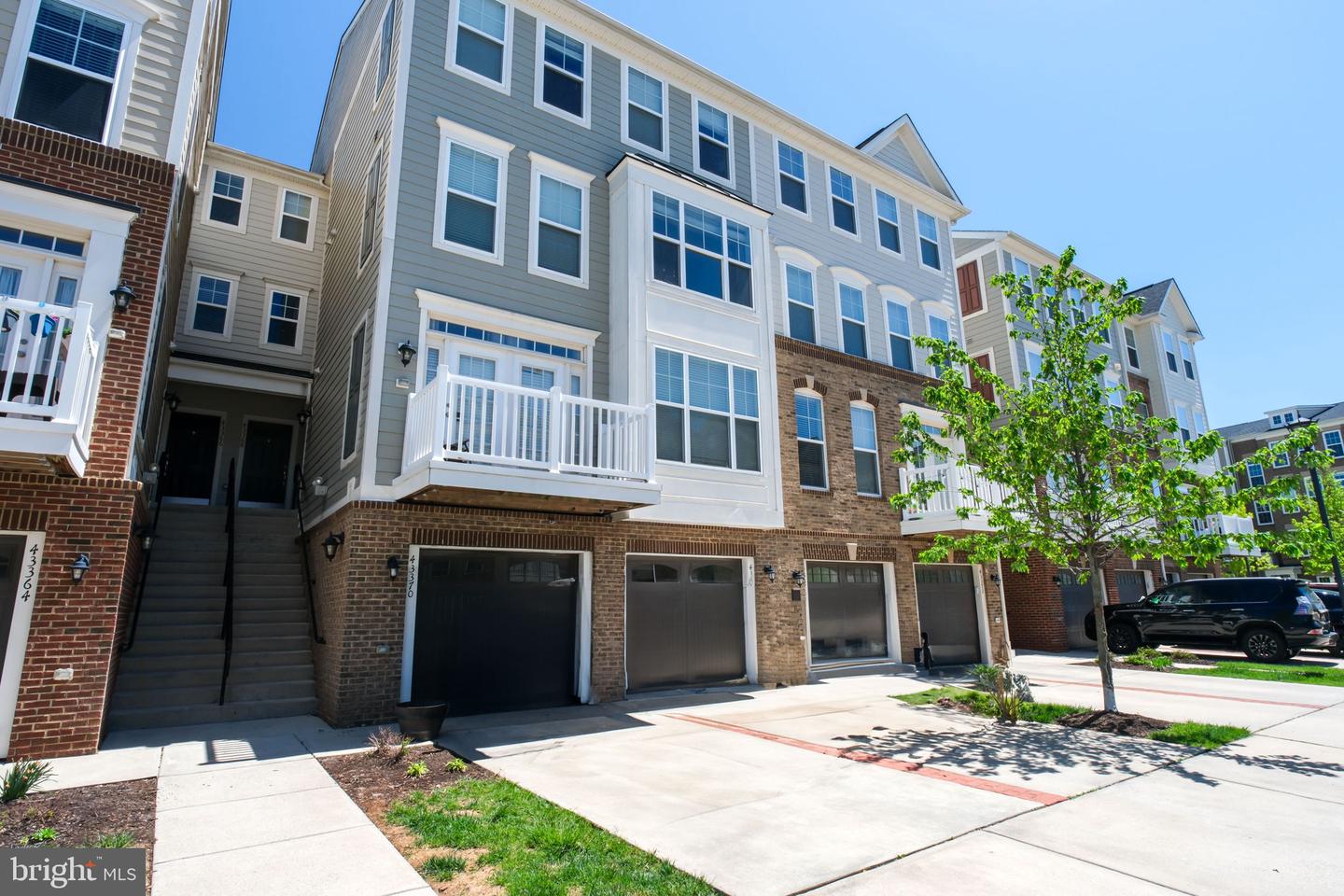 43370 TOWN GATE SQ, CHANTILLY, Virginia 20152, 3 Bedrooms Bedrooms, ,2 BathroomsBathrooms,Residential,For sale,43370 TOWN GATE SQ,VALO2094896 MLS # VALO2094896
