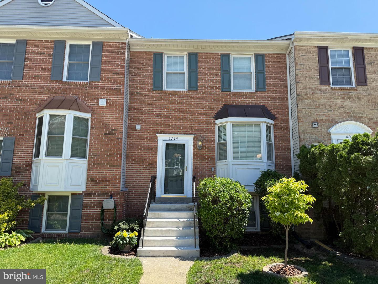 6745 CARDINAL WOODS CT, LORTON, Virginia 22079, 4 Bedrooms Bedrooms, ,3 BathroomsBathrooms,Residential,For sale,6745 CARDINAL WOODS CT,VAFX2237200 MLS # VAFX2237200