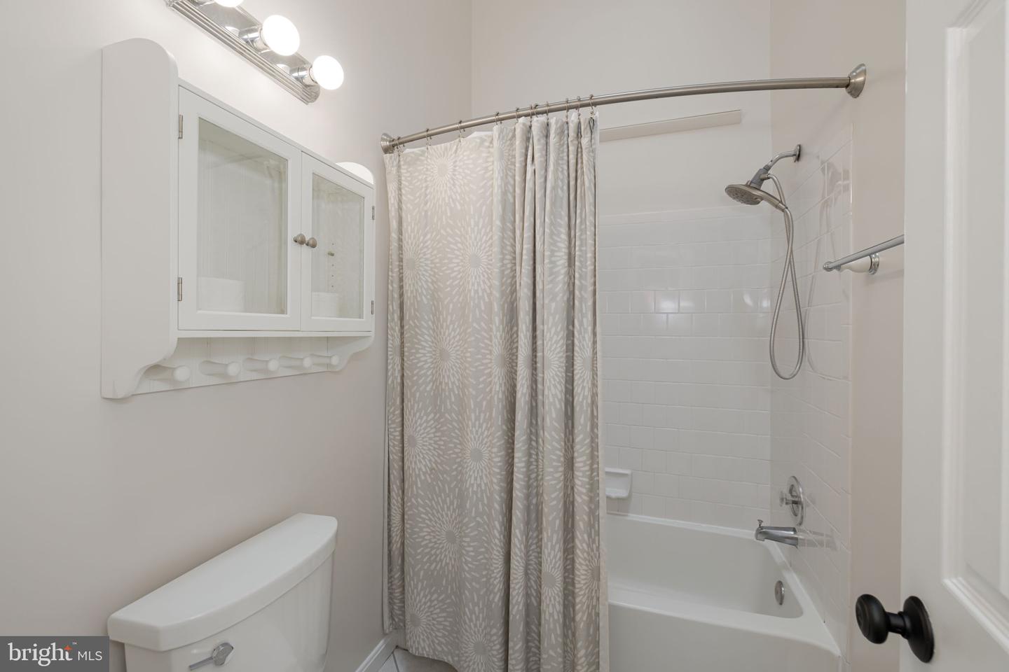 6745 CARDINAL WOODS CT, LORTON, Virginia 22079, 4 Bedrooms Bedrooms, ,3 BathroomsBathrooms,Residential,For sale,6745 CARDINAL WOODS CT,VAFX2237200 MLS # VAFX2237200