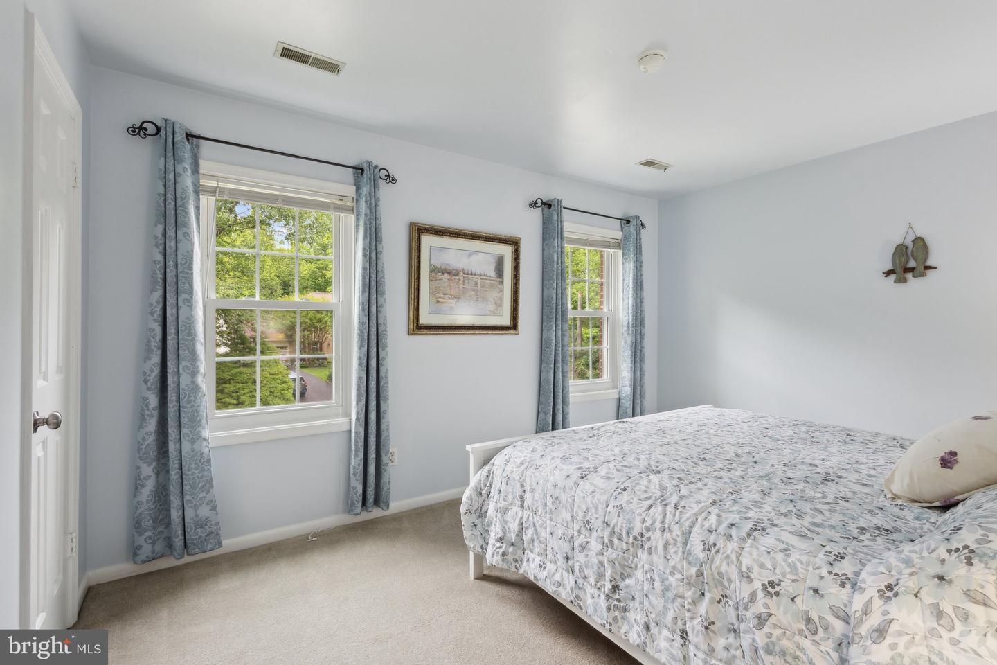 4903 LANYARD LN, WOODBRIDGE, Virginia 22192, 5 Bedrooms Bedrooms, ,3 BathroomsBathrooms,Residential,For sale,4903 LANYARD LN,VAPW2093430 MLS # VAPW2093430