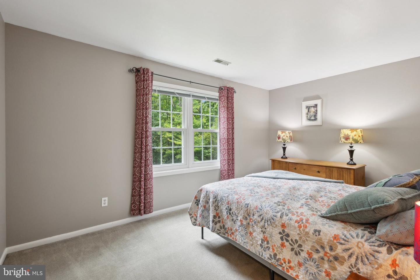 4903 LANYARD LN, WOODBRIDGE, Virginia 22192, 5 Bedrooms Bedrooms, ,3 BathroomsBathrooms,Residential,For sale,4903 LANYARD LN,VAPW2093430 MLS # VAPW2093430