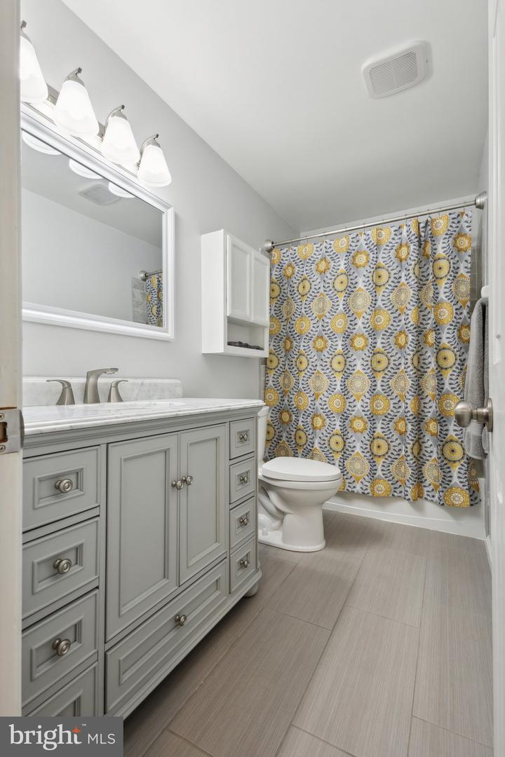 4903 LANYARD LN, WOODBRIDGE, Virginia 22192, 5 Bedrooms Bedrooms, ,3 BathroomsBathrooms,Residential,For sale,4903 LANYARD LN,VAPW2093430 MLS # VAPW2093430