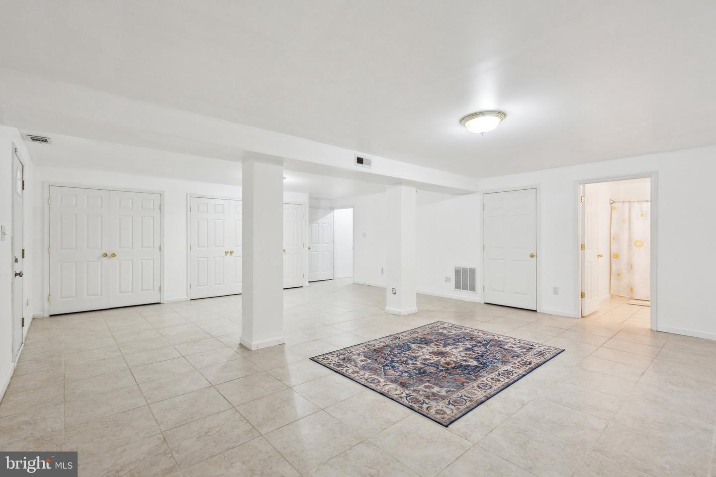 4903 LANYARD LN, WOODBRIDGE, Virginia 22192, 5 Bedrooms Bedrooms, ,3 BathroomsBathrooms,Residential,For sale,4903 LANYARD LN,VAPW2093430 MLS # VAPW2093430