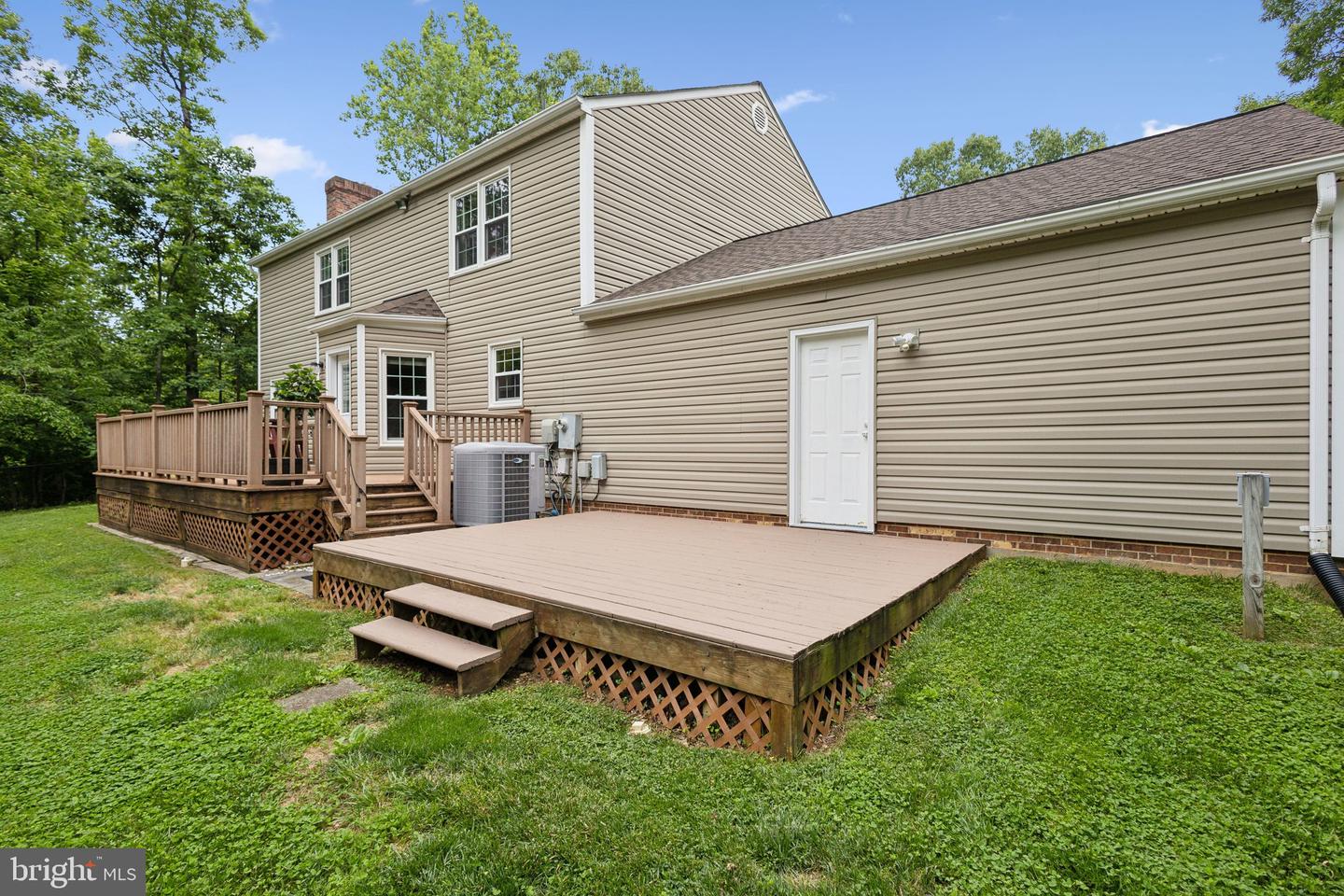 4903 LANYARD LN, WOODBRIDGE, Virginia 22192, 5 Bedrooms Bedrooms, ,3 BathroomsBathrooms,Residential,For sale,4903 LANYARD LN,VAPW2093430 MLS # VAPW2093430