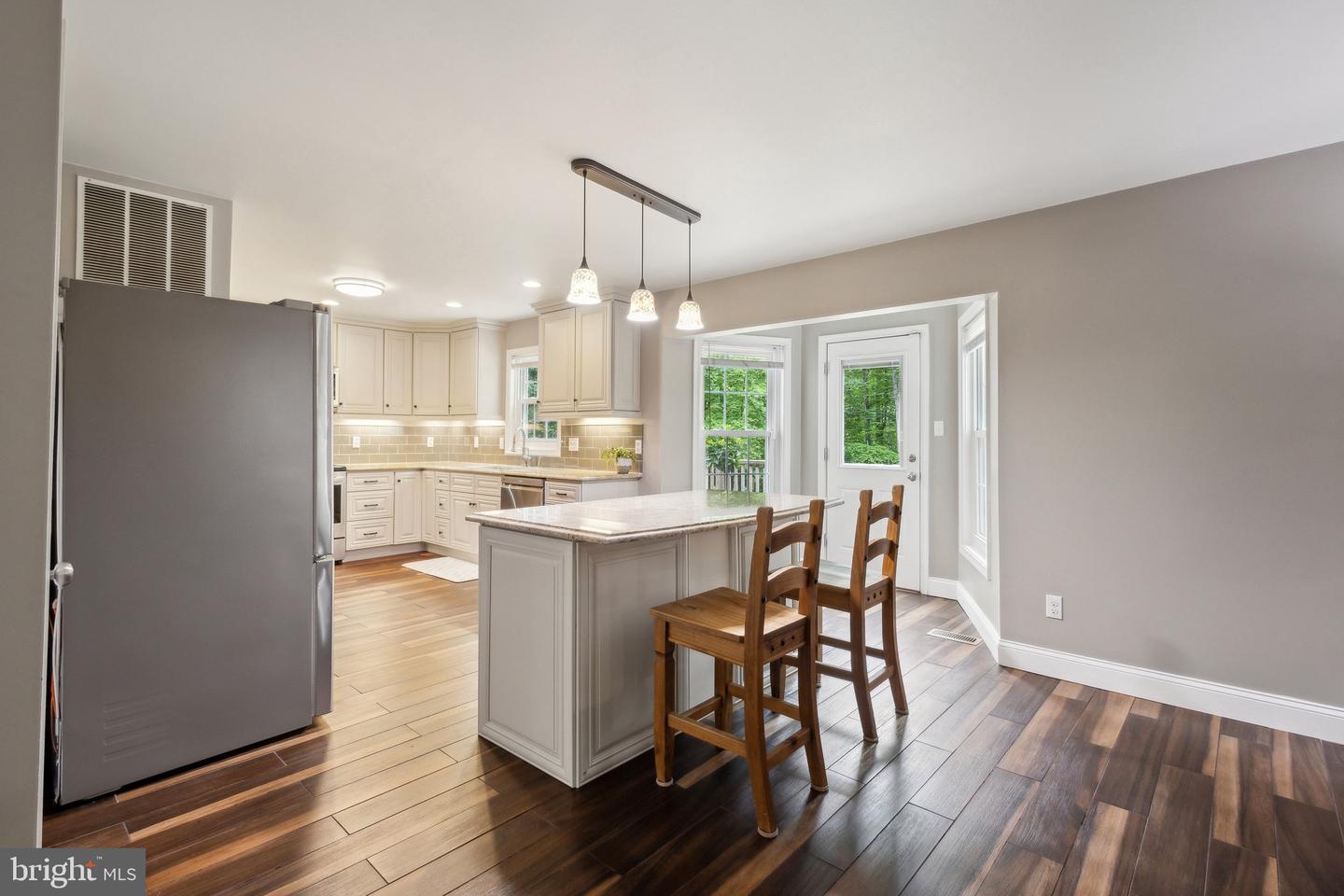 4903 LANYARD LN, WOODBRIDGE, Virginia 22192, 5 Bedrooms Bedrooms, ,3 BathroomsBathrooms,Residential,For sale,4903 LANYARD LN,VAPW2093430 MLS # VAPW2093430