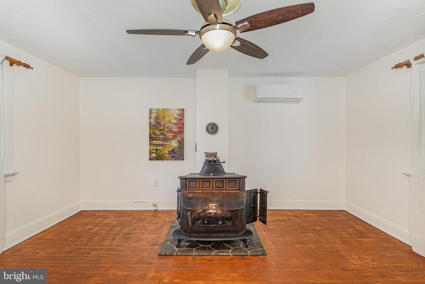 7934 COURTHOUSE RD, SPOTSYLVANIA, Virginia 22551, 2 Bedrooms Bedrooms, ,2 BathroomsBathrooms,Residential,For sale,7934 COURTHOUSE RD,VASP2032702 MLS # VASP2032702