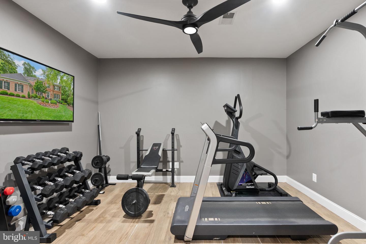 12019 WANDABURY RD, OAKTON, Virginia 22124, 5 Bedrooms Bedrooms, ,4 BathroomsBathrooms,Residential,For sale,12019 WANDABURY RD,VAFX2238290 MLS # VAFX2238290