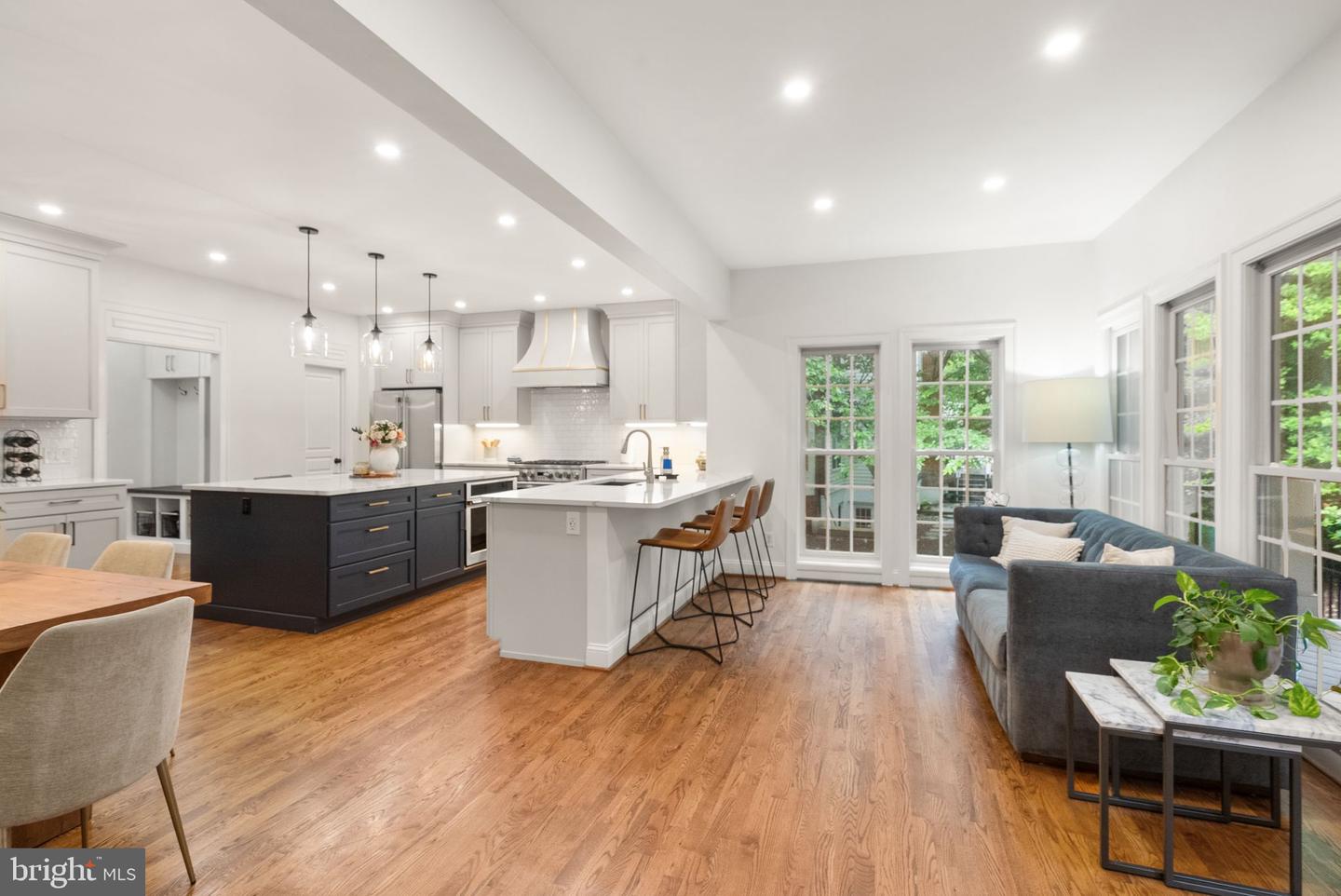 12019 WANDABURY RD, OAKTON, Virginia 22124, 5 Bedrooms Bedrooms, ,4 BathroomsBathrooms,Residential,For sale,12019 WANDABURY RD,VAFX2238290 MLS # VAFX2238290