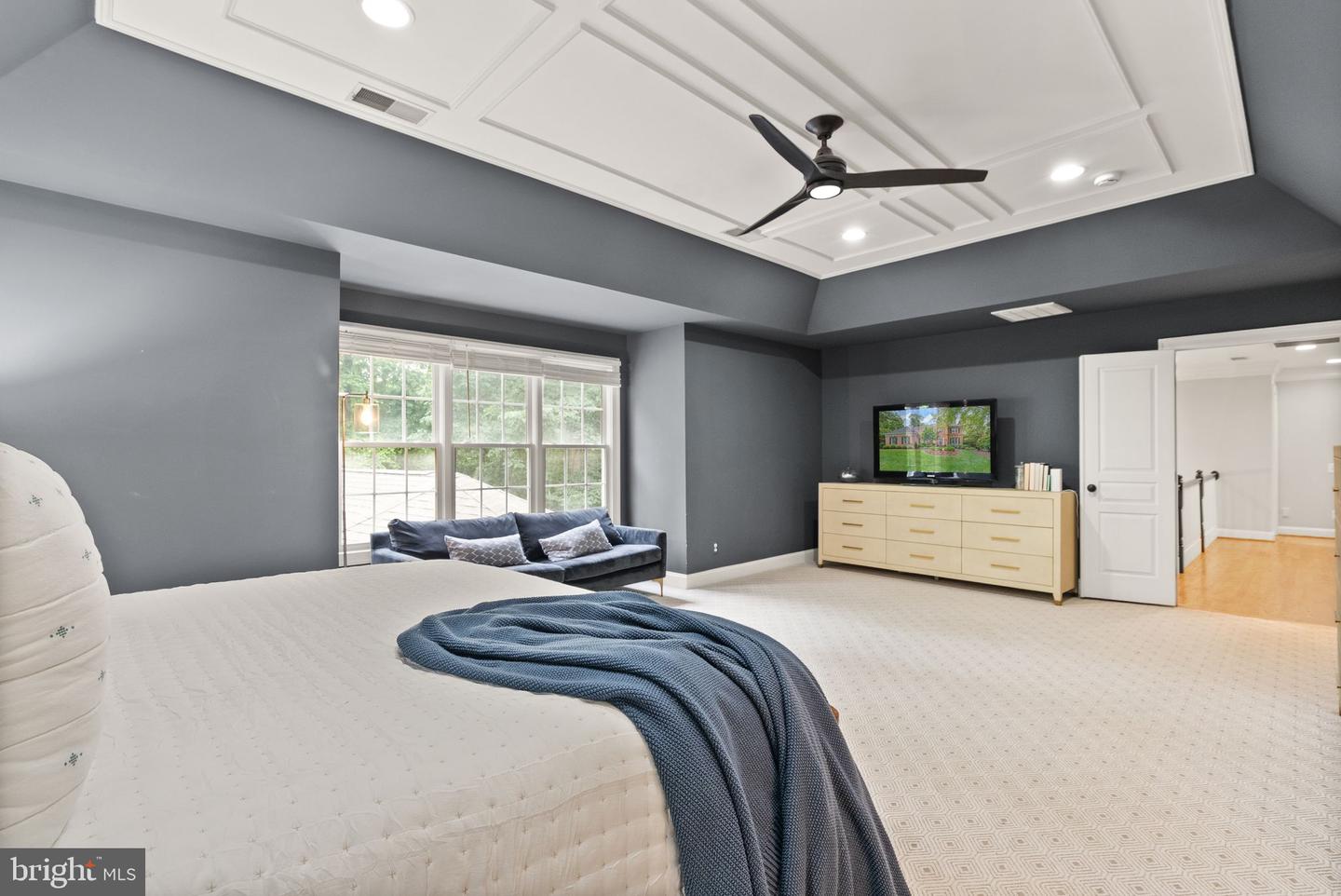 12019 WANDABURY RD, OAKTON, Virginia 22124, 5 Bedrooms Bedrooms, ,4 BathroomsBathrooms,Residential,For sale,12019 WANDABURY RD,VAFX2238290 MLS # VAFX2238290