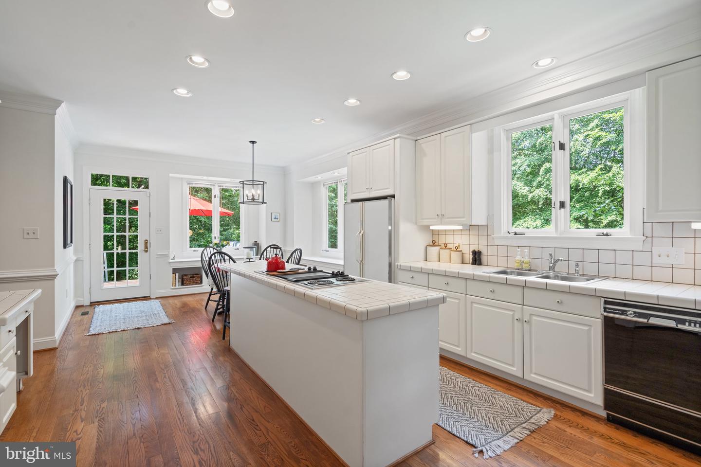 6008 FINCHINGFIELD RD, WARRENTON, Virginia 20187, 4 Bedrooms Bedrooms, ,3 BathroomsBathrooms,Residential,For sale,6008 FINCHINGFIELD RD,VAFQ2016494 MLS # VAFQ2016494