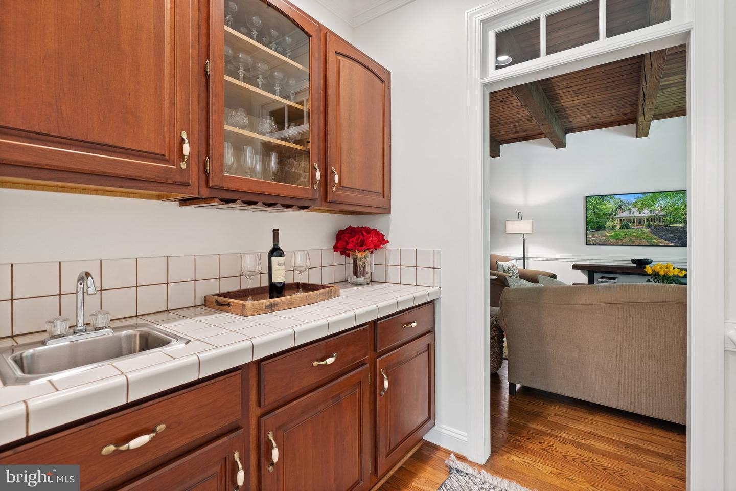 6008 FINCHINGFIELD RD, WARRENTON, Virginia 20187, 4 Bedrooms Bedrooms, ,3 BathroomsBathrooms,Residential,For sale,6008 FINCHINGFIELD RD,VAFQ2016494 MLS # VAFQ2016494