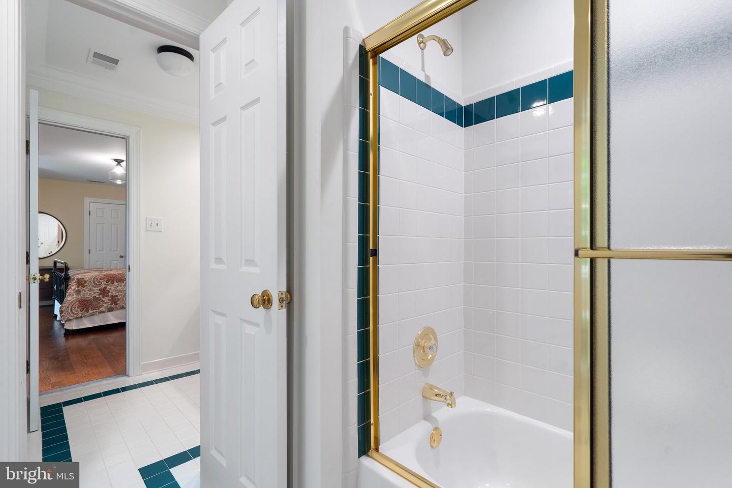 6008 FINCHINGFIELD RD, WARRENTON, Virginia 20187, 4 Bedrooms Bedrooms, ,3 BathroomsBathrooms,Residential,For sale,6008 FINCHINGFIELD RD,VAFQ2016494 MLS # VAFQ2016494