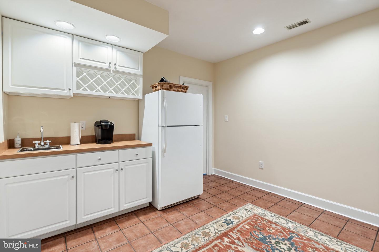 6008 FINCHINGFIELD RD, WARRENTON, Virginia 20187, 4 Bedrooms Bedrooms, ,3 BathroomsBathrooms,Residential,For sale,6008 FINCHINGFIELD RD,VAFQ2016494 MLS # VAFQ2016494