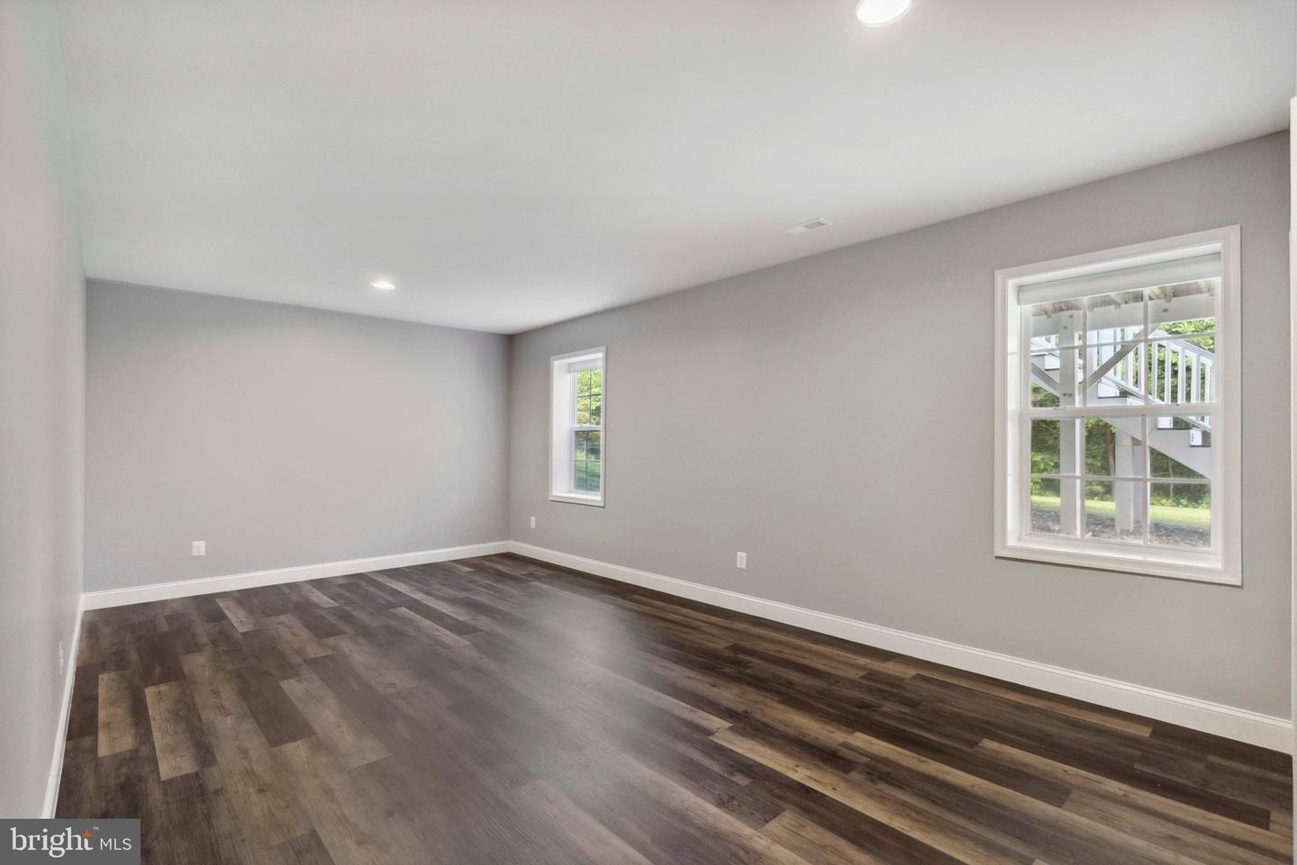 9113 MARIAH JEFFERSON CT, LORTON, Virginia 22079, 5 Bedrooms Bedrooms, ,4 BathroomsBathrooms,Residential,For sale,9113 MARIAH JEFFERSON CT,VAFX2238754 MLS # VAFX2238754