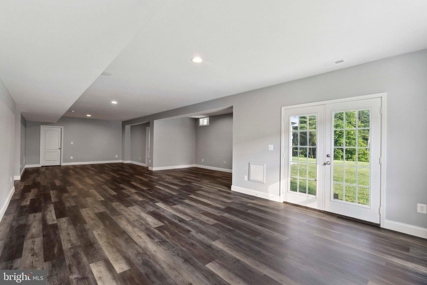 9113 MARIAH JEFFERSON CT, LORTON, Virginia 22079, 5 Bedrooms Bedrooms, ,4 BathroomsBathrooms,Residential,For sale,9113 MARIAH JEFFERSON CT,VAFX2238754 MLS # VAFX2238754