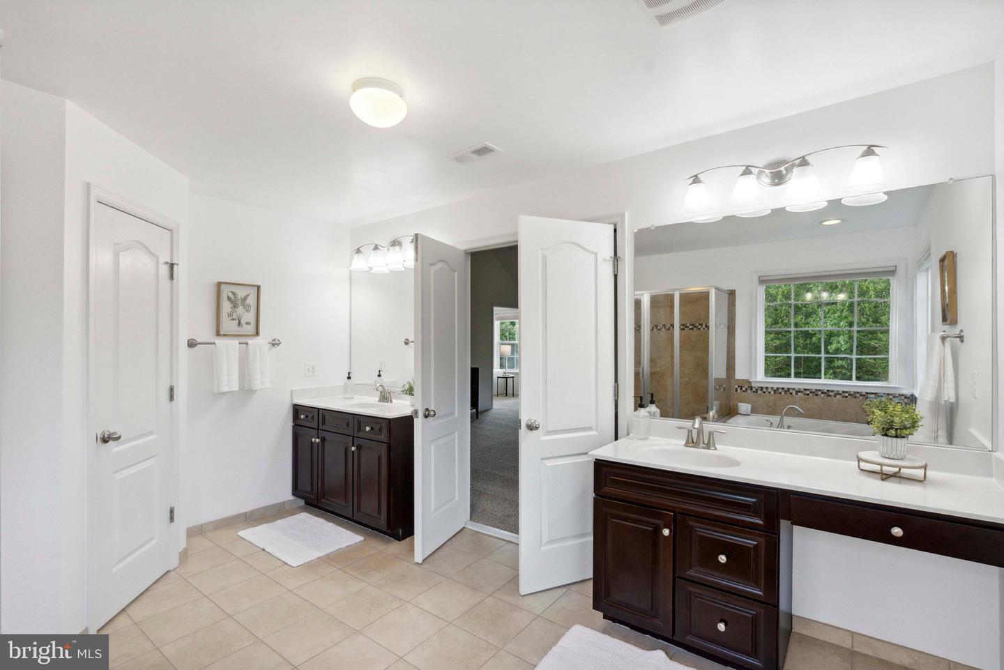 9113 MARIAH JEFFERSON CT, LORTON, Virginia 22079, 5 Bedrooms Bedrooms, ,4 BathroomsBathrooms,Residential,For sale,9113 MARIAH JEFFERSON CT,VAFX2238754 MLS # VAFX2238754
