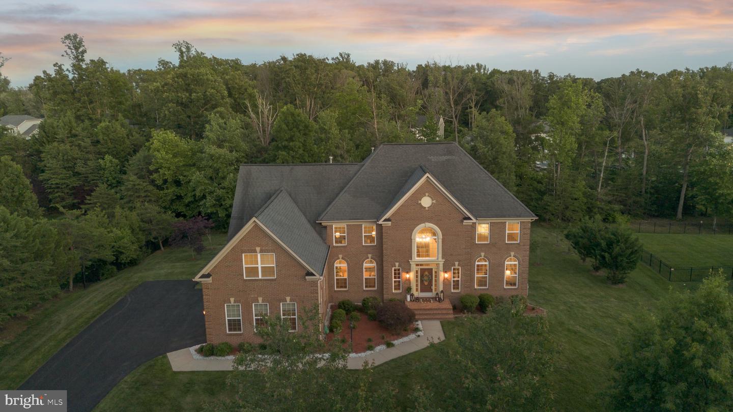 9113 MARIAH JEFFERSON CT, LORTON, Virginia 22079, 5 Bedrooms Bedrooms, ,4 BathroomsBathrooms,Residential,For sale,9113 MARIAH JEFFERSON CT,VAFX2238754 MLS # VAFX2238754
