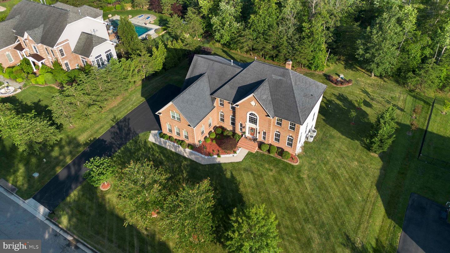9113 MARIAH JEFFERSON CT, LORTON, Virginia 22079, 5 Bedrooms Bedrooms, ,4 BathroomsBathrooms,Residential,For sale,9113 MARIAH JEFFERSON CT,VAFX2238754 MLS # VAFX2238754