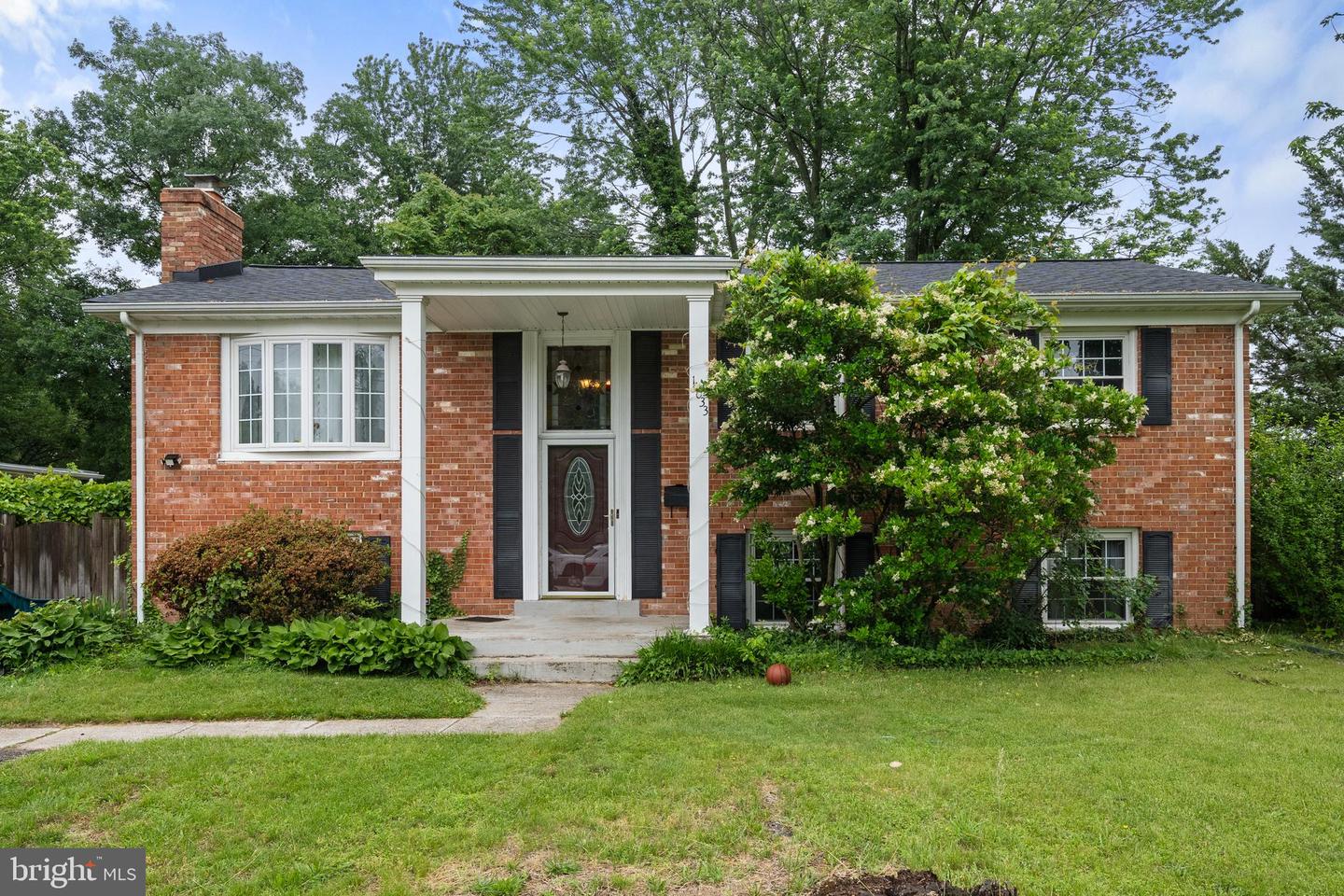 14033 ROANOKE ST, WOODBRIDGE, Virginia 22191, 5 Bedrooms Bedrooms, ,3 BathroomsBathrooms,Residential,For sale,14033 ROANOKE ST,VAPW2094116 MLS # VAPW2094116