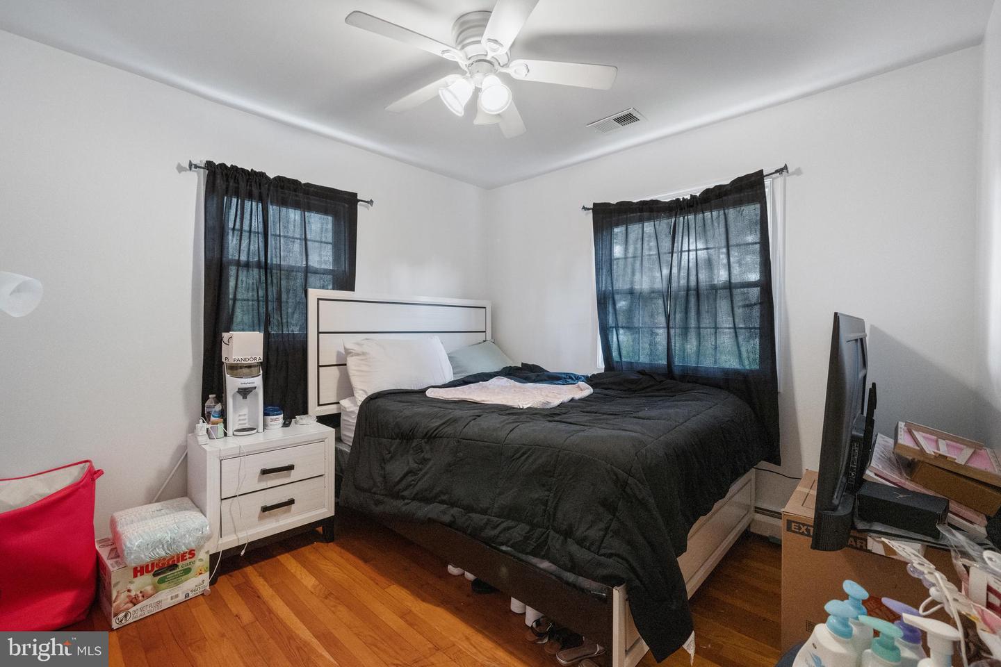 14033 ROANOKE ST, WOODBRIDGE, Virginia 22191, 5 Bedrooms Bedrooms, ,3 BathroomsBathrooms,Residential,For sale,14033 ROANOKE ST,VAPW2094116 MLS # VAPW2094116
