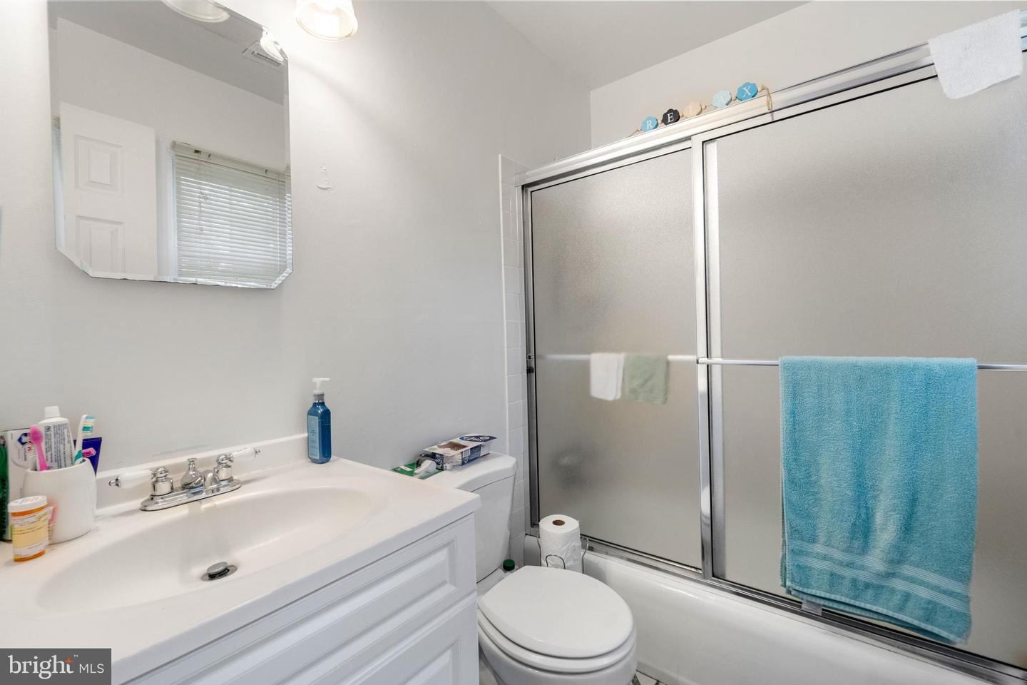 14033 ROANOKE ST, WOODBRIDGE, Virginia 22191, 5 Bedrooms Bedrooms, ,3 BathroomsBathrooms,Residential,For sale,14033 ROANOKE ST,VAPW2094116 MLS # VAPW2094116