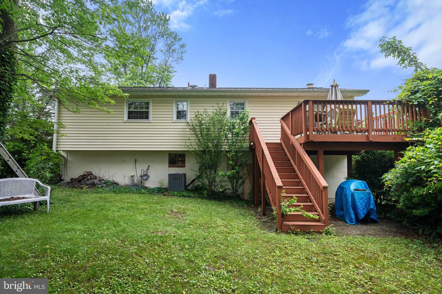 14033 ROANOKE ST, WOODBRIDGE, Virginia 22191, 5 Bedrooms Bedrooms, ,3 BathroomsBathrooms,Residential,For sale,14033 ROANOKE ST,VAPW2094116 MLS # VAPW2094116