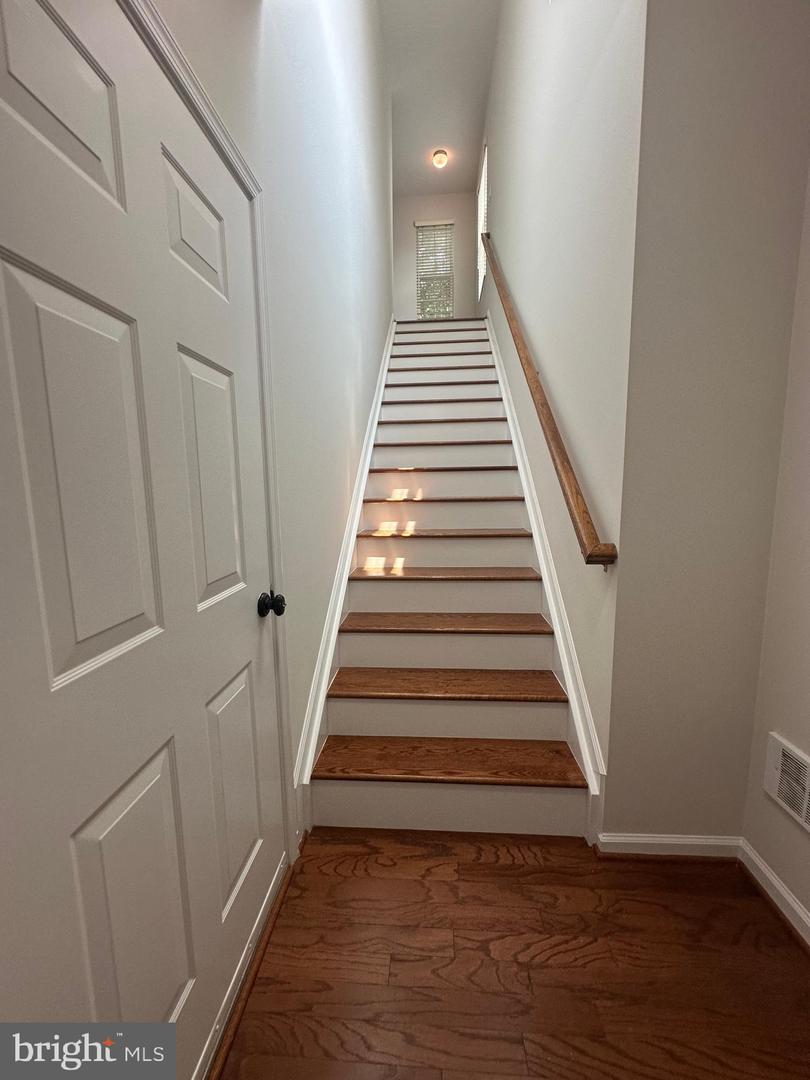 11181 WORTHAM CREST CIR, MANASSAS, Virginia 20109, 3 Bedrooms Bedrooms, ,2 BathroomsBathrooms,Residential,For sale,11181 WORTHAM CREST CIR,VAPW2094184 MLS # VAPW2094184