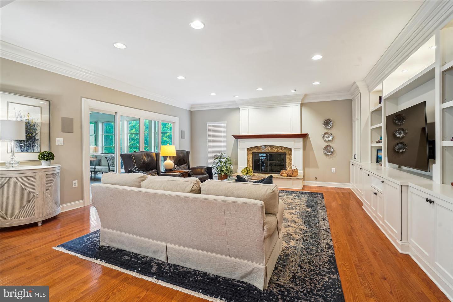 1326 MOORE PL SW, LEESBURG, Virginia 20175, 4 Bedrooms Bedrooms, ,3 BathroomsBathrooms,Residential,For sale,1326 MOORE PL SW,VALO2095846 MLS # VALO2095846